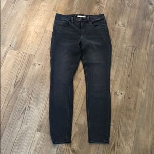 Gray skinny jeans